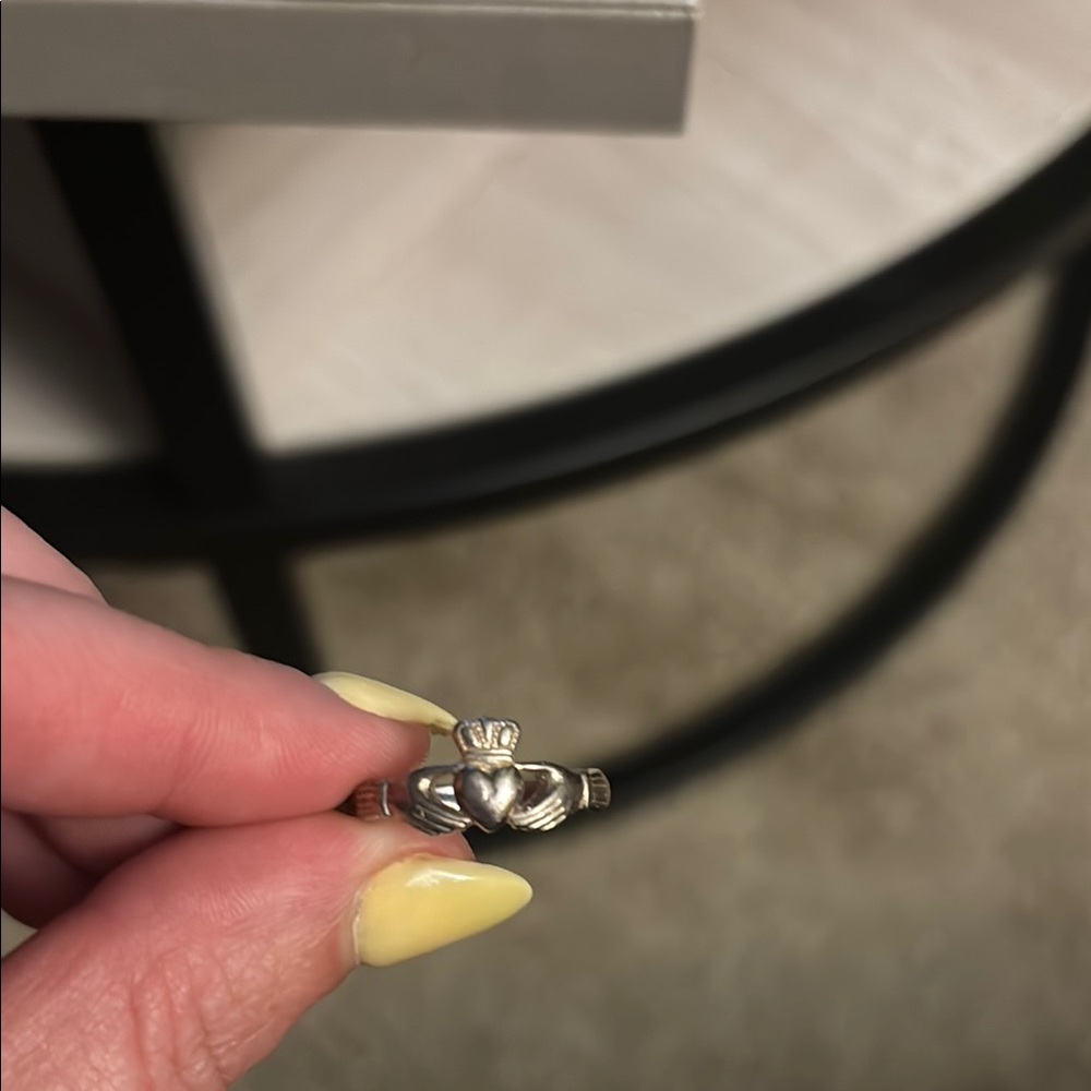 Silver Claddagh Ring